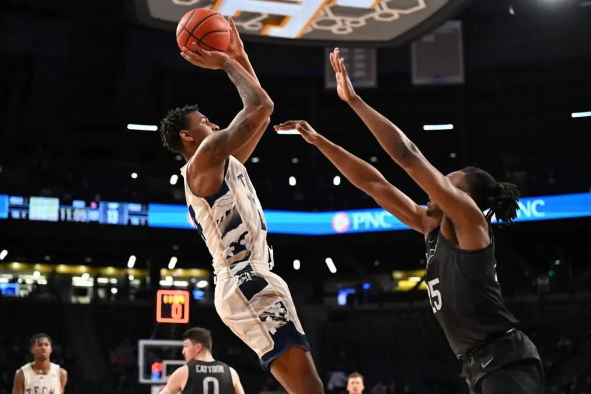 Deebo Coleman led the team with 21 points against Virginia Tech